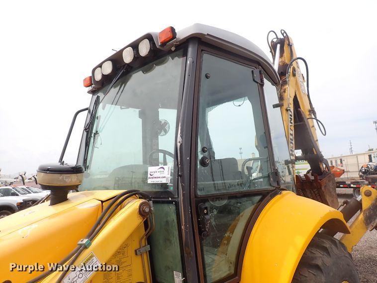 image for item DJ5605 2006 New Holland B95  backhoe
