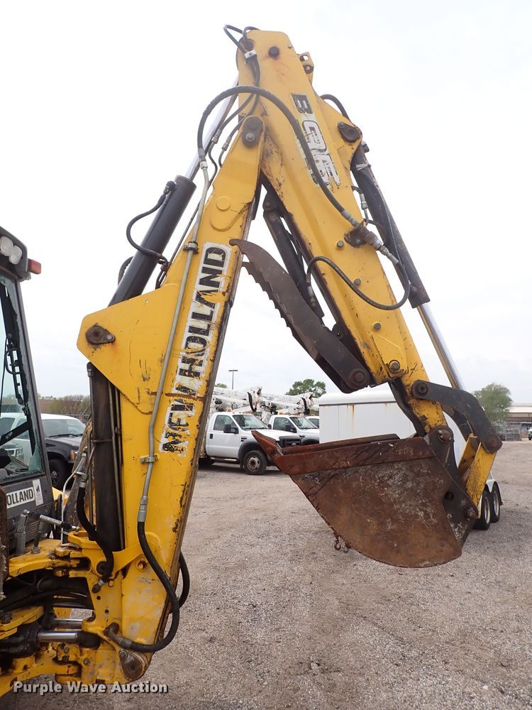 image for item DJ5605 2006 New Holland B95  backhoe