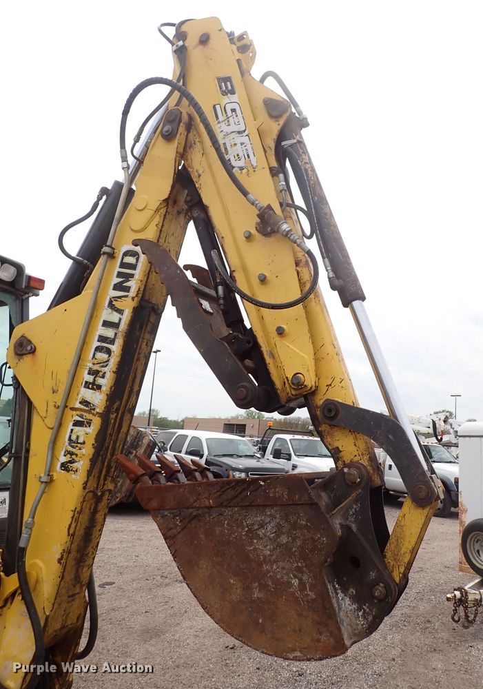image for item DJ5605 2006 New Holland B95  backhoe