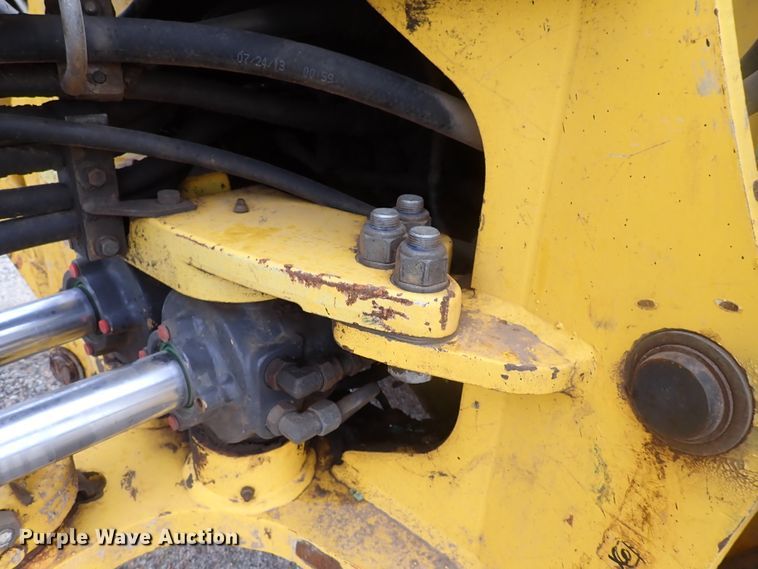 image for item DJ5605 2006 New Holland B95  backhoe