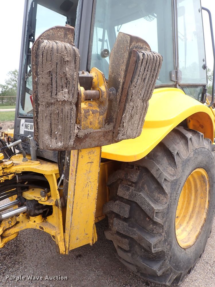 image for item DJ5605 2006 New Holland B95  backhoe