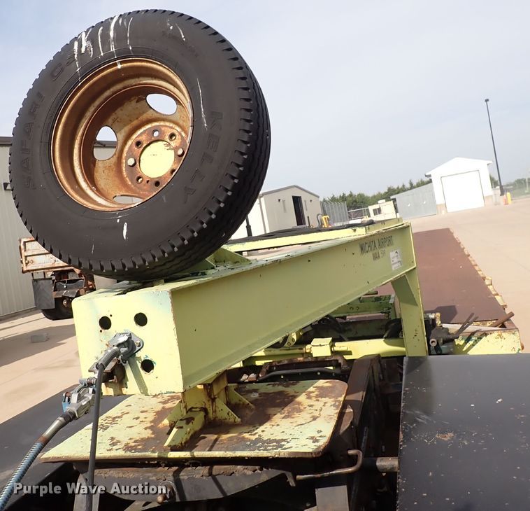 image for item DJ5609 1977 Load Craft IMP14T  tilt deck equipment trailer