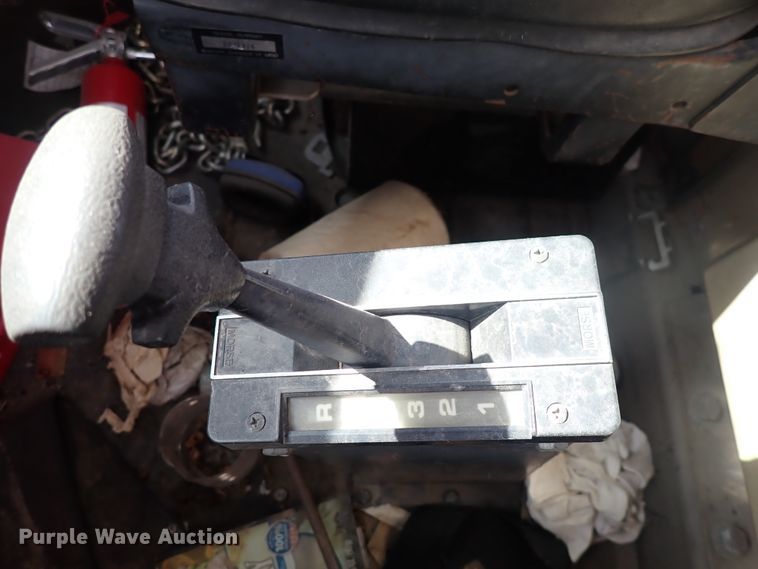 image for item DJ5610 1983 Mack DM492S  semi truck