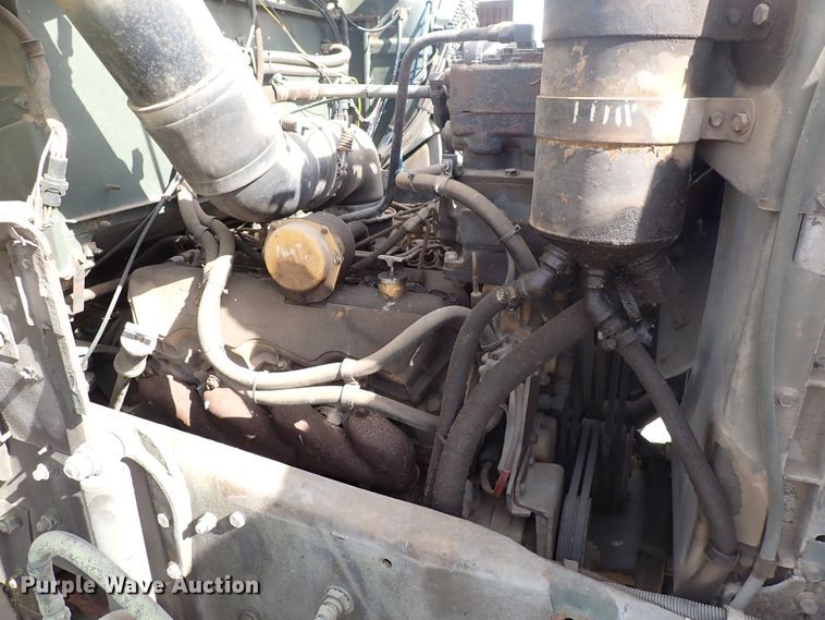 image for item DJ5610 1983 Mack DM492S  semi truck