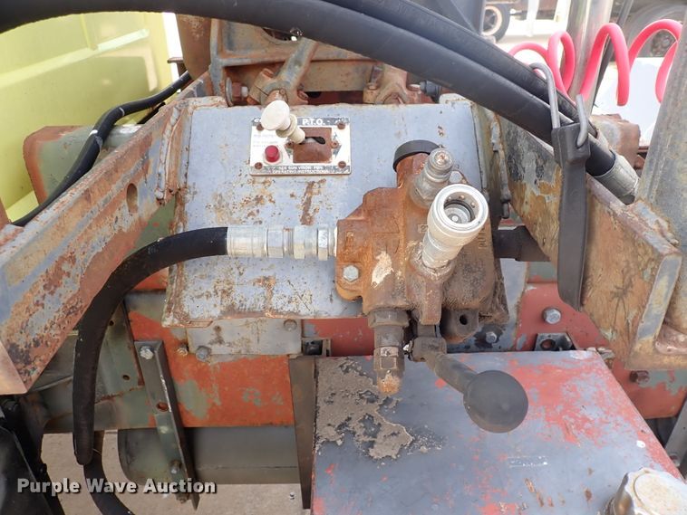 image for item DJ5610 1983 Mack DM492S  semi truck