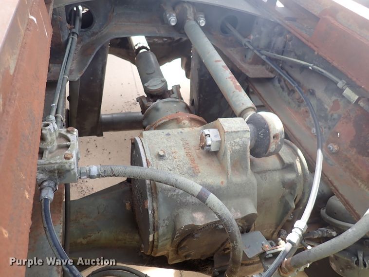 image for item DJ5610 1983 Mack DM492S  semi truck