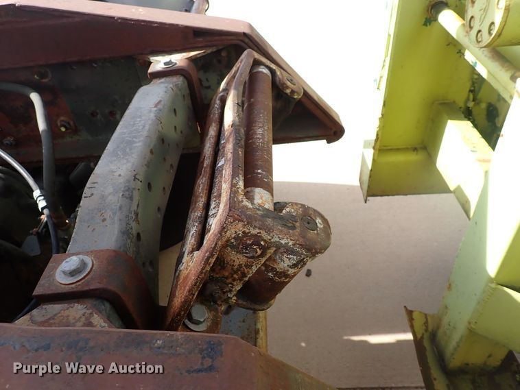 image for item DJ5610 1983 Mack DM492S  semi truck