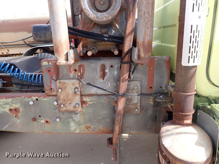 image for item DJ5610 1983 Mack DM492S  semi truck