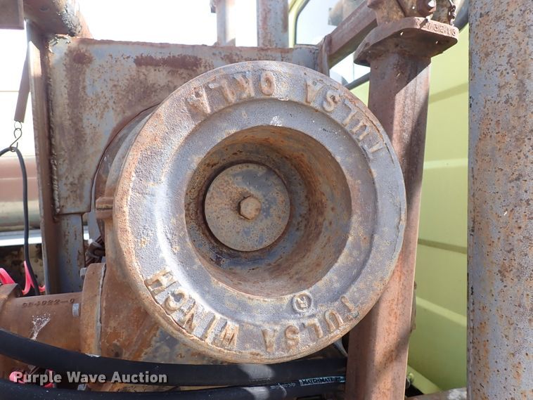 image for item DJ5610 1983 Mack DM492S  semi truck