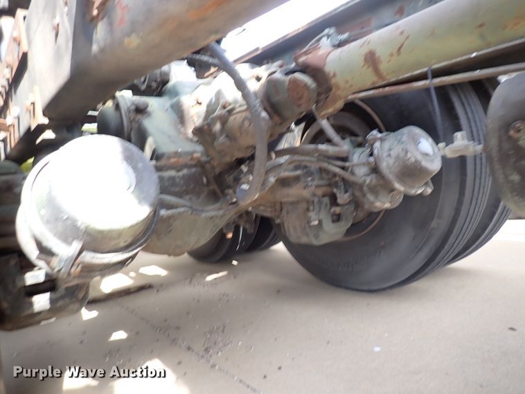 image for item DJ5610 1983 Mack DM492S  semi truck