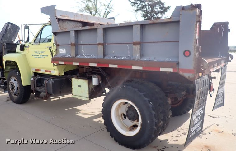 image for item DJ5612 1997 Ford F700  dump truck