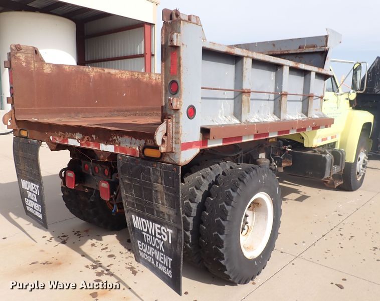 image for item DJ5612 1997 Ford F700  dump truck