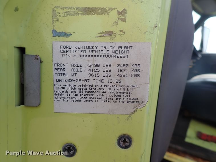 image for item DJ5612 1997 Ford F700  dump truck