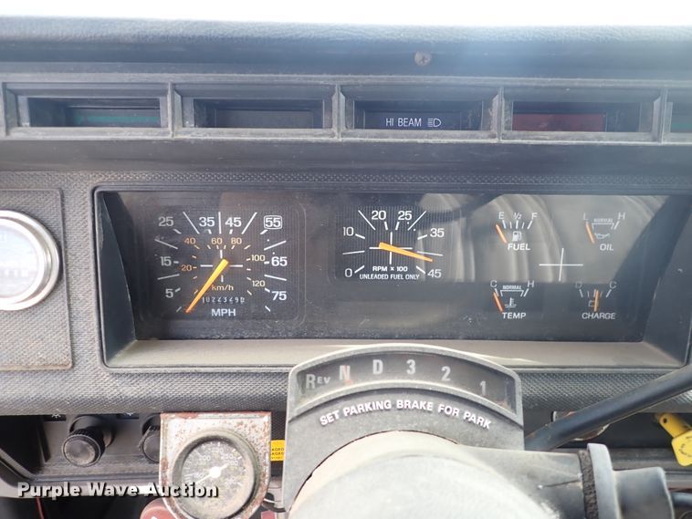 image for item DJ5612 1997 Ford F700  dump truck