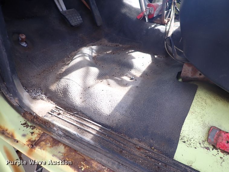 image for item DJ5612 1997 Ford F700  dump truck