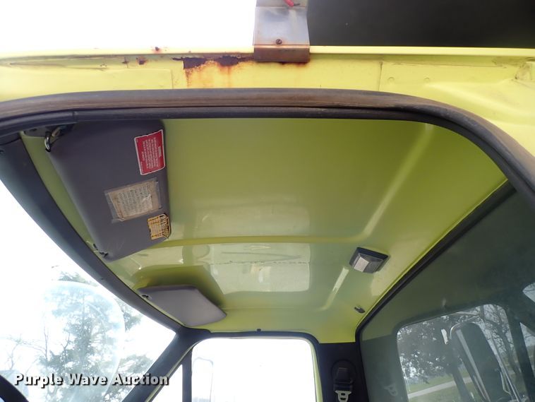 image for item DJ5612 1997 Ford F700  dump truck