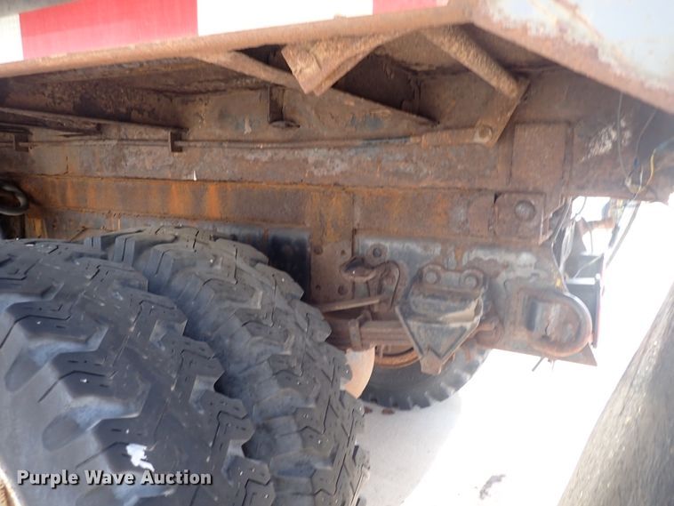 image for item DJ5612 1997 Ford F700  dump truck