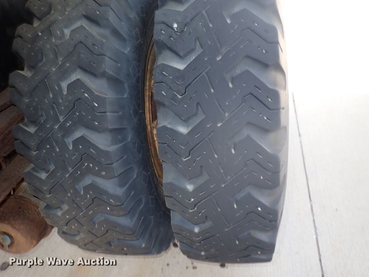 image for item DJ5612 1997 Ford F700  dump truck