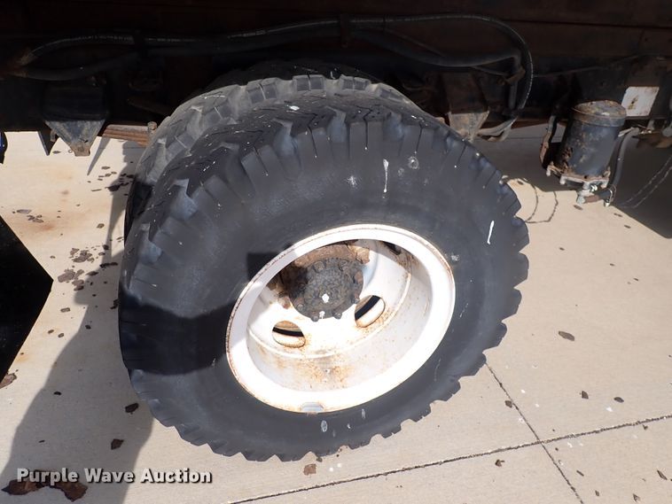 image for item DJ5612 1997 Ford F700  dump truck