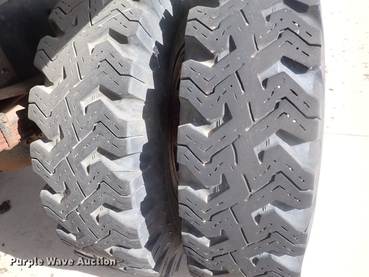 image for item DJ5612 1997 Ford F700  dump truck