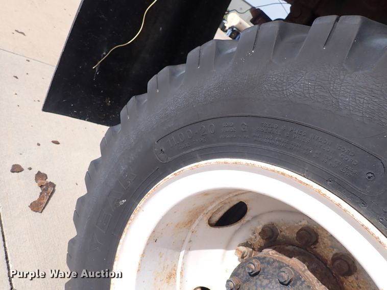 image for item DJ5612 1997 Ford F700  dump truck