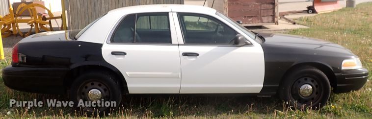 image for item DJ5615 2010 Ford Crown Victoria Police Interceptor