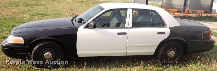 image for item DJ5615 2010 Ford Crown Victoria Police Interceptor