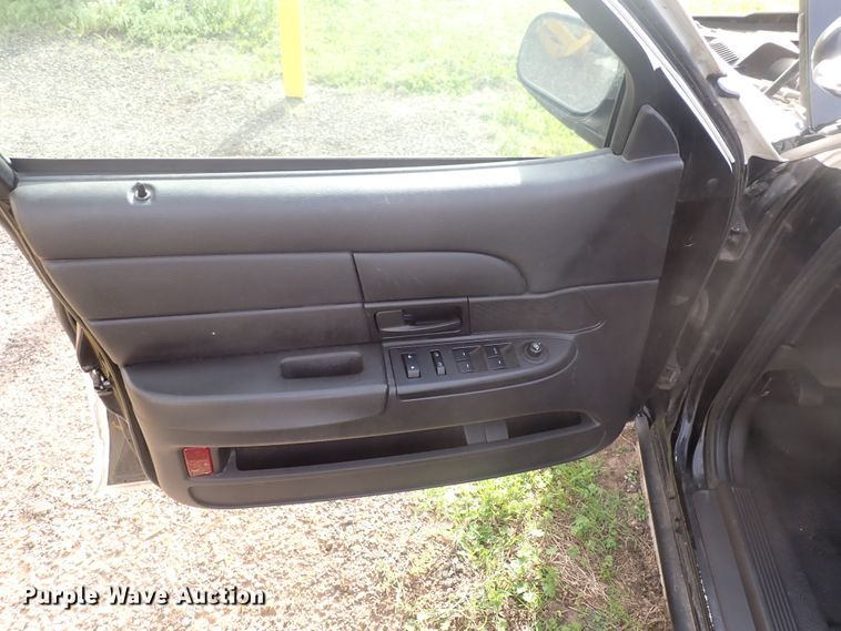 image for item DJ5615 2010 Ford Crown Victoria Police Interceptor