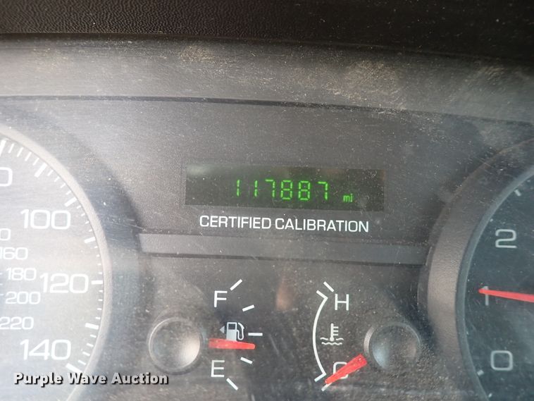 image for item DJ5615 2010 Ford Crown Victoria Police Interceptor