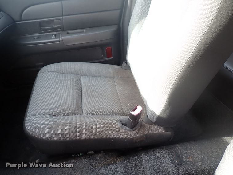 image for item DJ5615 2010 Ford Crown Victoria Police Interceptor