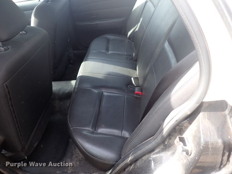 image for item DJ5615 2010 Ford Crown Victoria Police Interceptor