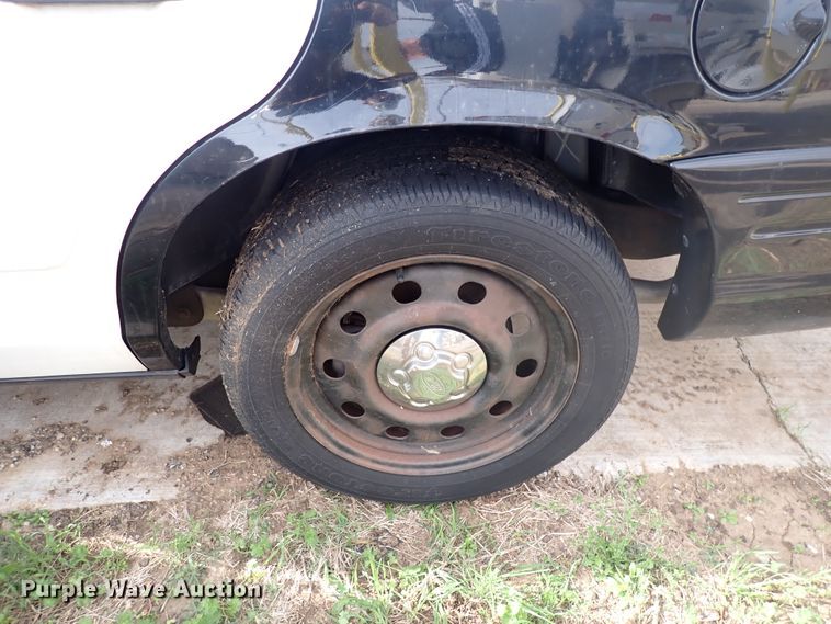 image for item DJ5615 2010 Ford Crown Victoria Police Interceptor