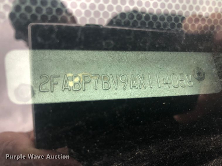 image for item DJ5615 2010 Ford Crown Victoria Police Interceptor