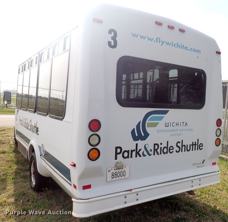 image for item DJ5618 2014 Ford E450 Super Duty  shuttle bus