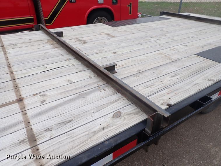 image for item DJ5621 2010 PJ  utility trailer
