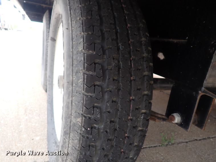 image for item DJ5621 2010 PJ  utility trailer