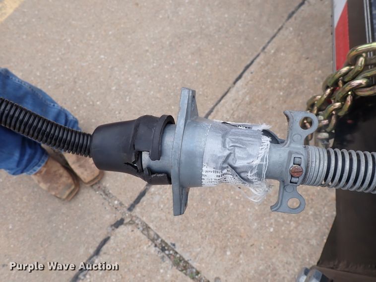 image for item DJ5621 2010 PJ  utility trailer