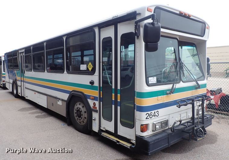 image for item DJ5625 2006 Gillig Phantom C29D096N4  transit bus