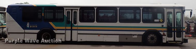 image for item DJ5625 2006 Gillig Phantom C29D096N4  transit bus