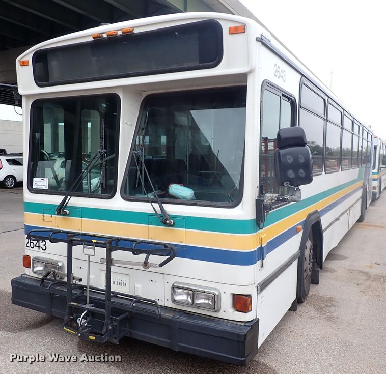 image for item DJ5625 2006 Gillig Phantom C29D096N4  transit bus