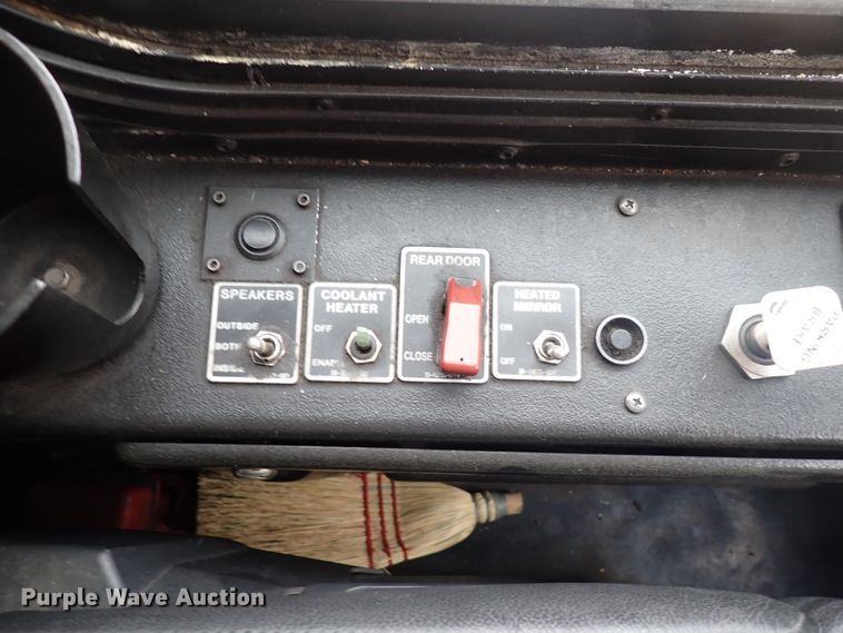 image for item DJ5625 2006 Gillig Phantom C29D096N4  transit bus