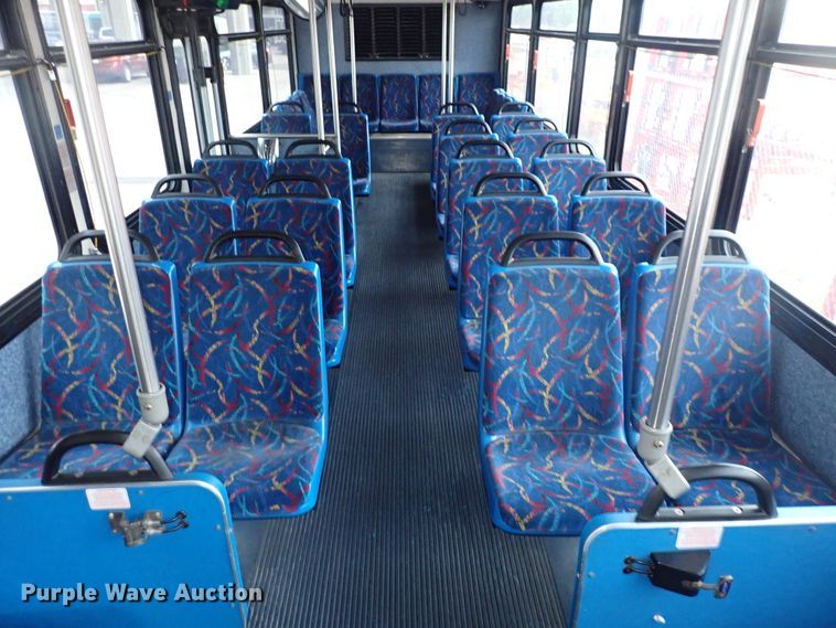 image for item DJ5625 2006 Gillig Phantom C29D096N4  transit bus