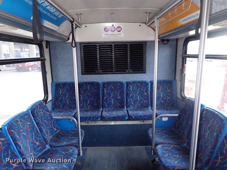 image for item DJ5625 2006 Gillig Phantom C29D096N4  transit bus