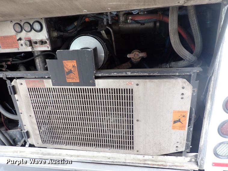 image for item DJ5625 2006 Gillig Phantom C29D096N4  transit bus