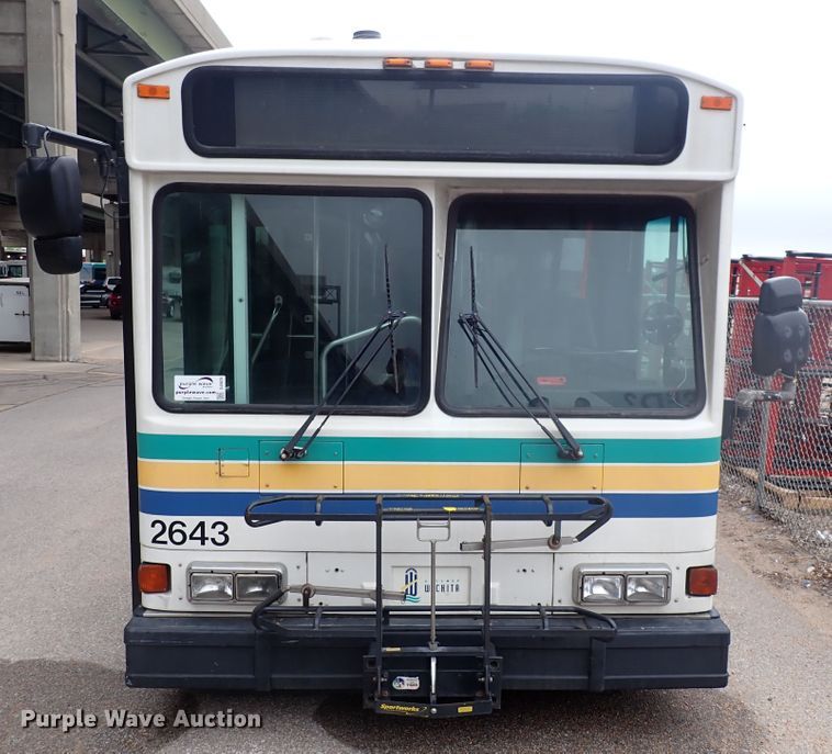 image for item DJ5625 2006 Gillig Phantom C29D096N4  transit bus