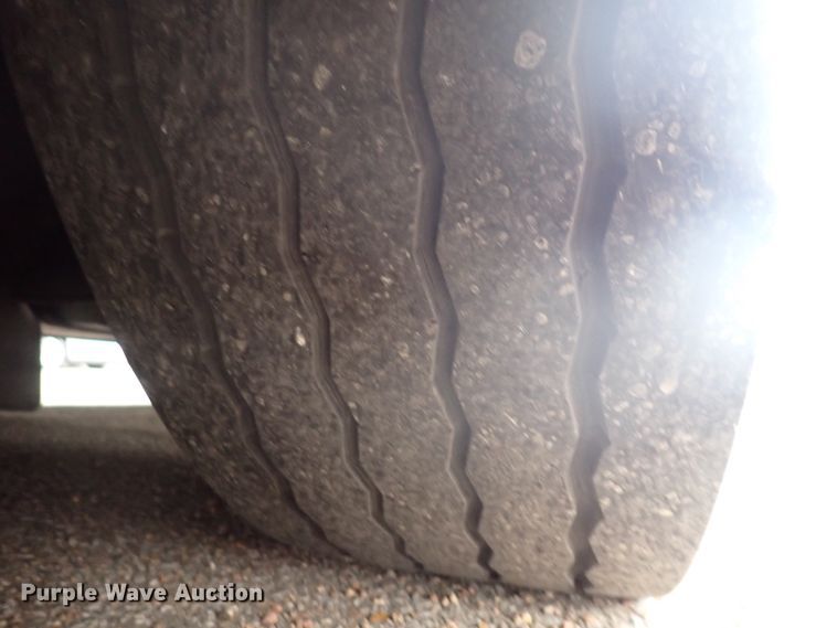 image for item DJ5625 2006 Gillig Phantom C29D096N4  transit bus