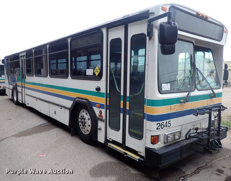 image for item DJ5626 2006 Gillig Phantom C29D096N4  transit bus