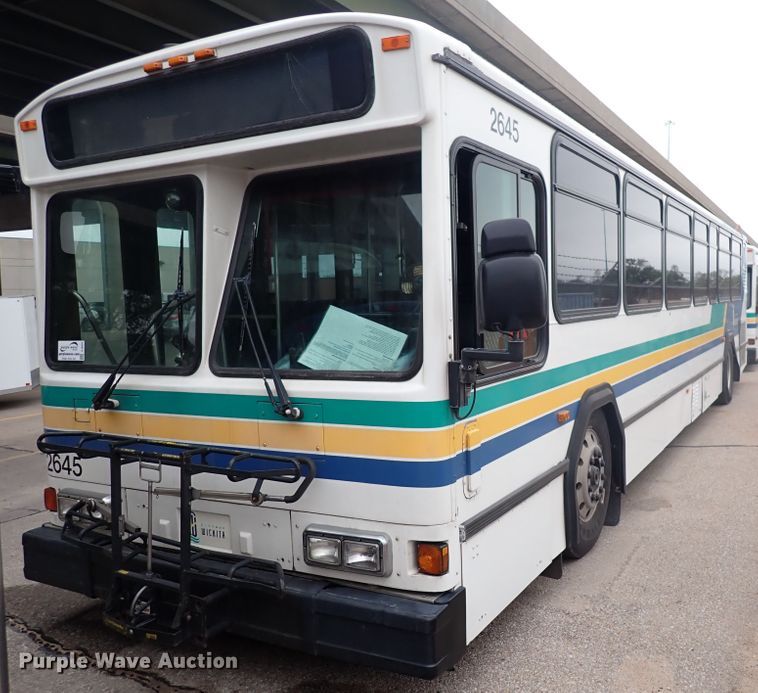 image for item DJ5626 2006 Gillig Phantom C29D096N4  transit bus