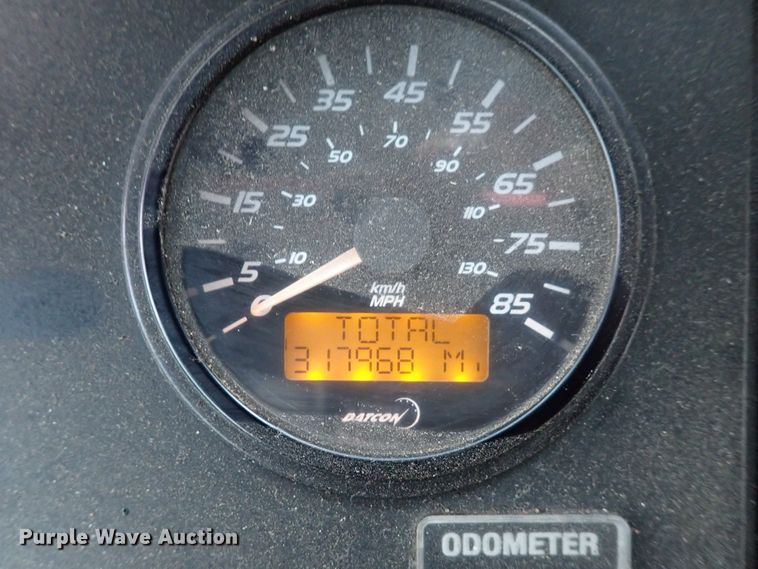 image for item DJ5626 2006 Gillig Phantom C29D096N4  transit bus