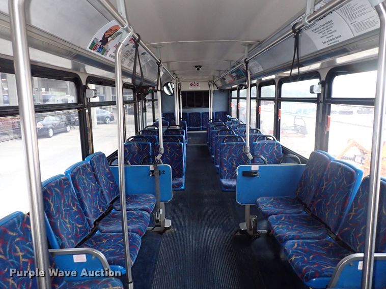 image for item DJ5626 2006 Gillig Phantom C29D096N4  transit bus